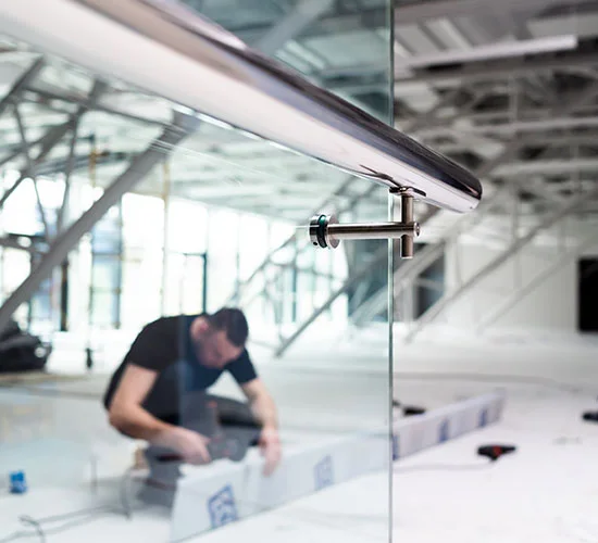 Winter Springs, FL highly skilled glass repair technicians